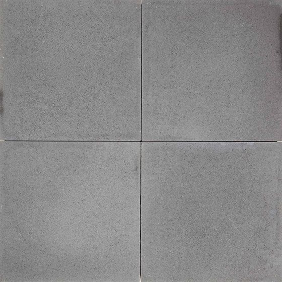 Betonplatten aus der Produktpalette der Firma Löseke´s Steingarten.