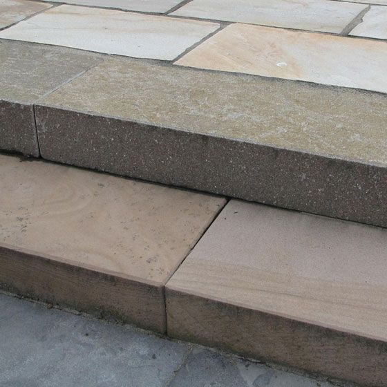 Porphyr-Blockstufen rotbraun gemischt