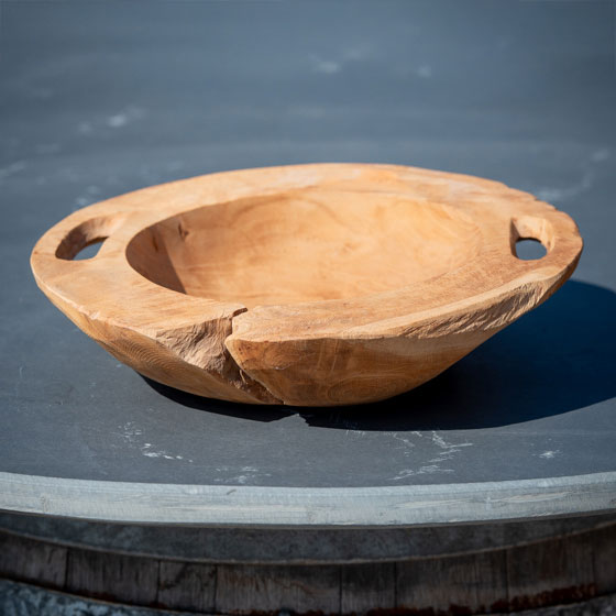 Teak-Holz-Schale als Dekoobjekt für den Garten verkauft von Löseke´s Steingarten.
