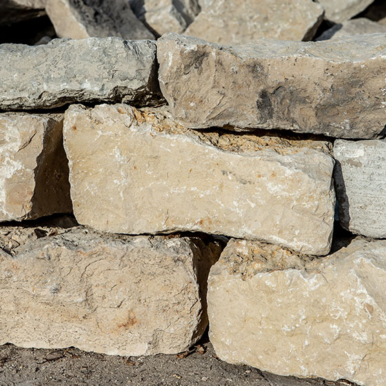 Trockenmauer Jura Mauerstein verkauft von Löseke´s Steingarten.